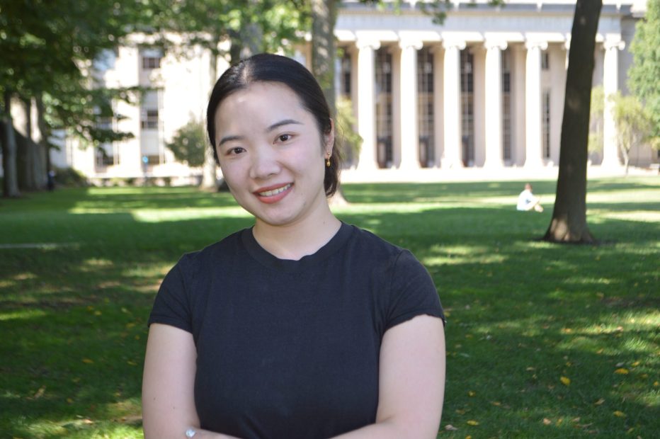 Headshot of Meng Li in Killian Court.